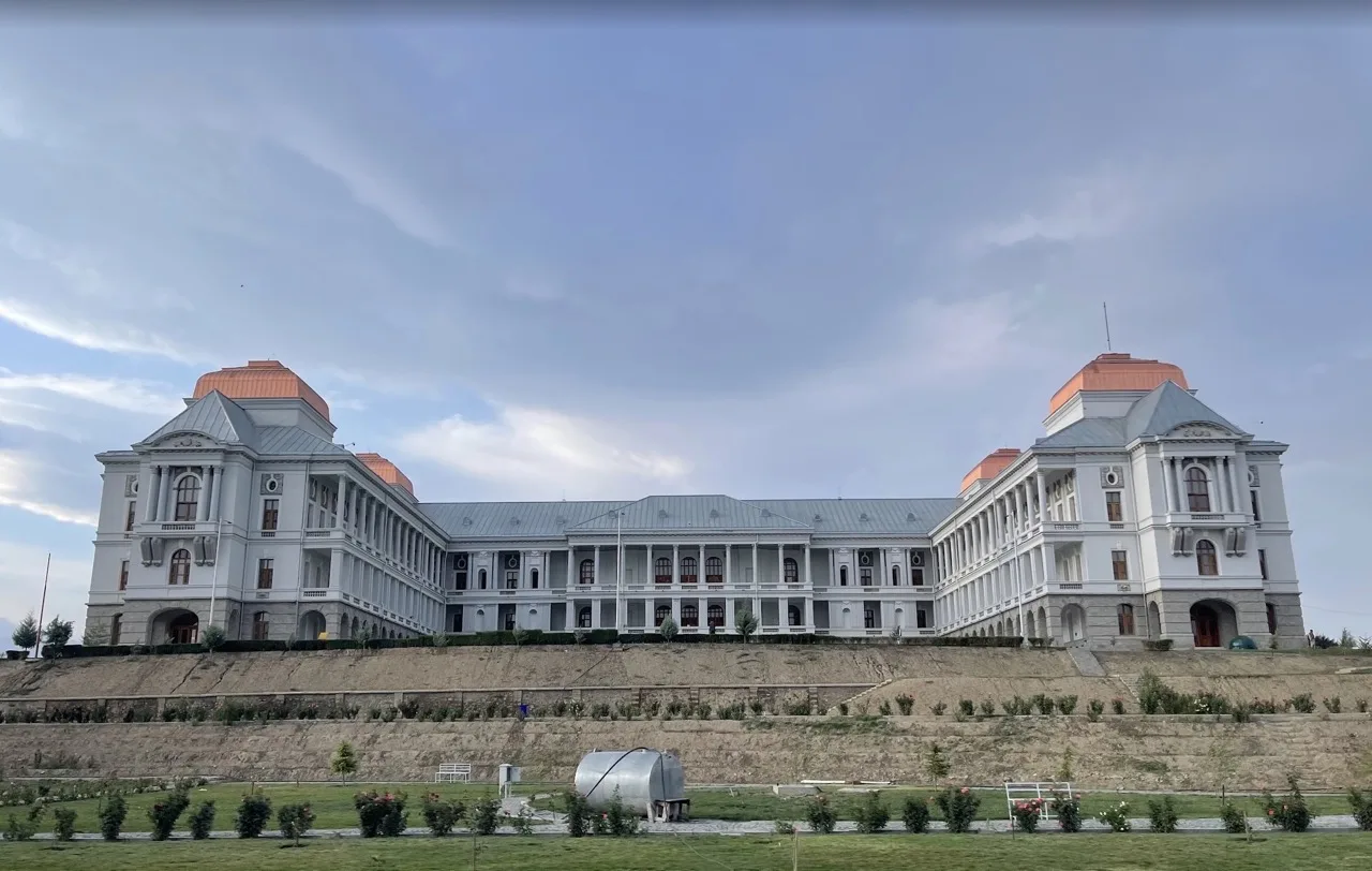 Darulaman Palace — view 2